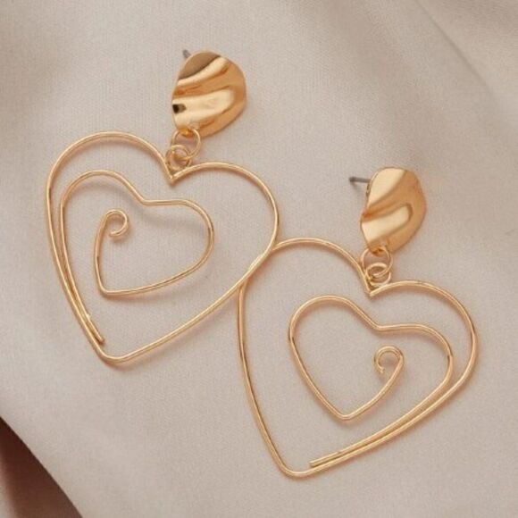 GOLD GEOMETRIC HEART DANGLE EARRINGS - Picture 1 of 3